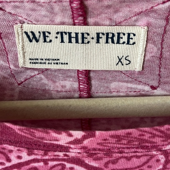 FREE PEOPLE 100% Cotton Relaxed Floral Paisley Tee XS - Picture 3 of 9